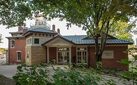 Merry Mansion